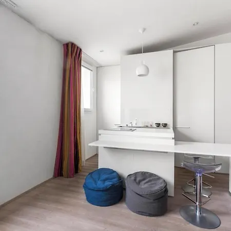 Apartment Modern In The Heart Of The Marais