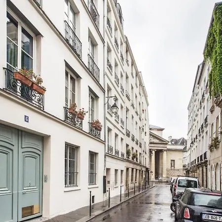 Apartment Modern In The Heart Of The Marais